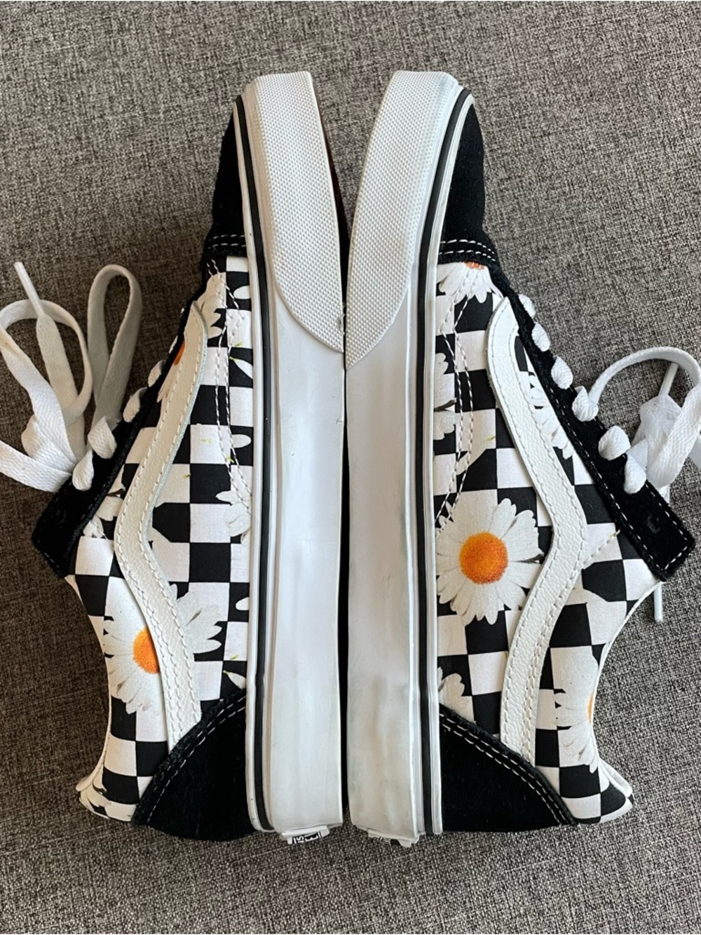Vans Old Skool Black & White Checkerboard Daisy Low-Top Sneakers - Picture 6 of 8